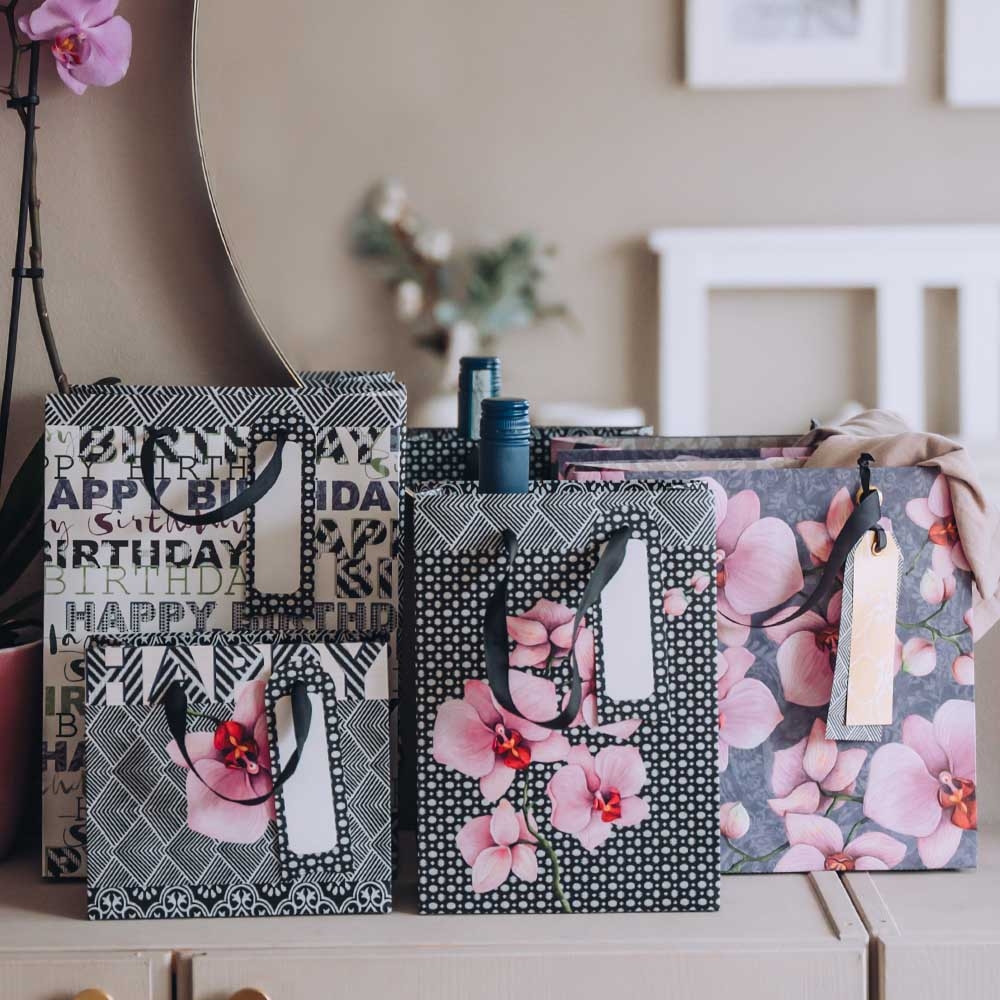 Vrecica darovna Artebene Finest Orchid crna mix motivi mala art.205205 (205204)